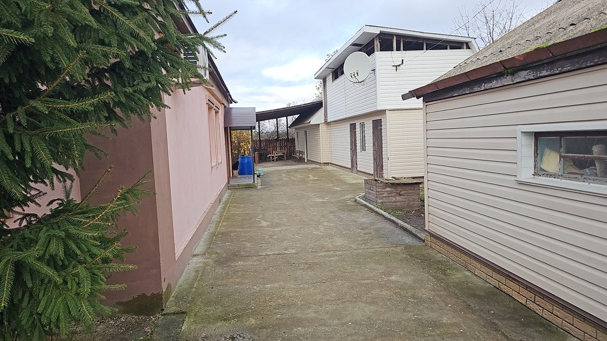 DJI_20251110_140432_11301